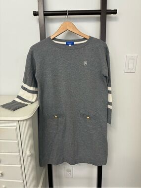 Women’s blue label sweater dress. Grey and cream. Gold buttons. Japan size 38 M